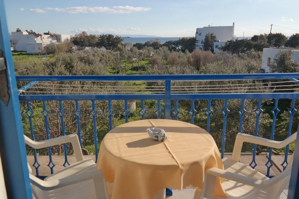 Mina'S Studios In Naxos Island Ágios Prokópios Chambre photo