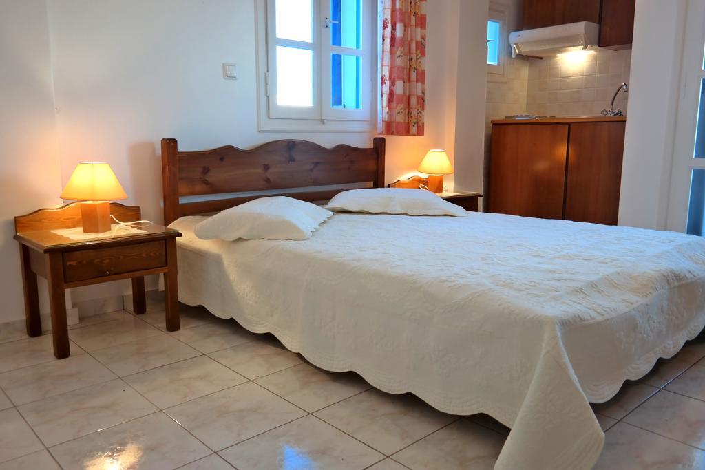 Mina'S Studios In Naxos Island Ágios Prokópios Chambre photo
